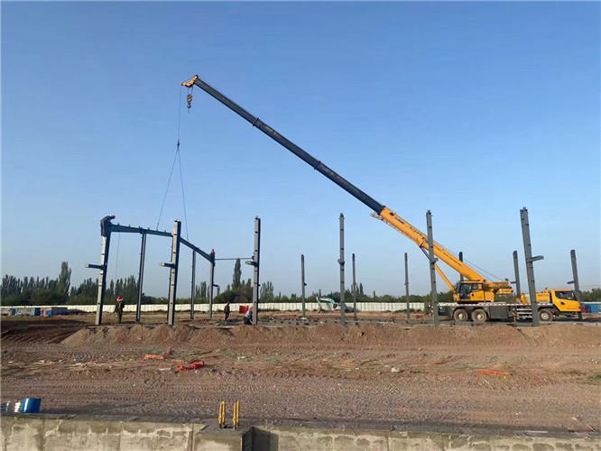 新化县夜间、节假日作业是否有加价？加价比例多少？